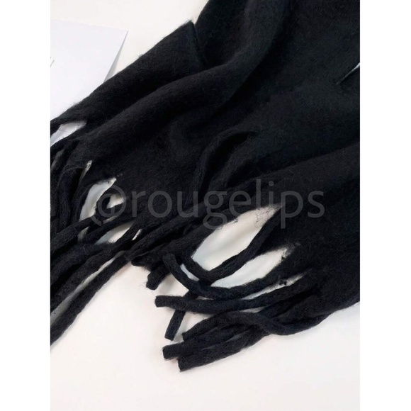 Black Wide Shawl Scarf With Tassels Fuzzy Knit Tassel Fringe Detail Hem - Picture 5 of 11
